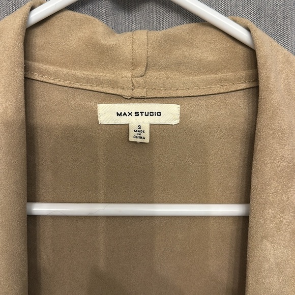 Max Studio Jacket - Picture 2 of 4